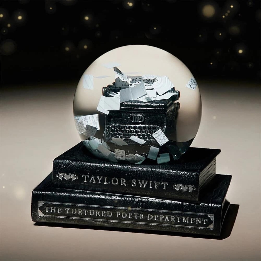 Taylor Swift Tourtured Poets Departmemt Snow Globe